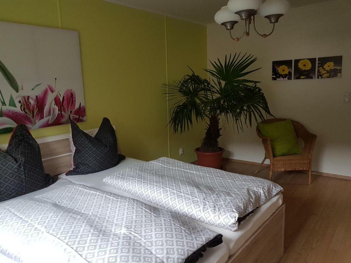 Waldhaus Apartment ยาคีมอฟ ภายนอก รูปภาพ